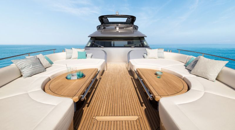 Exclusive Elegance And Unique Giorgetti Style Inside MCY76 Superyacht