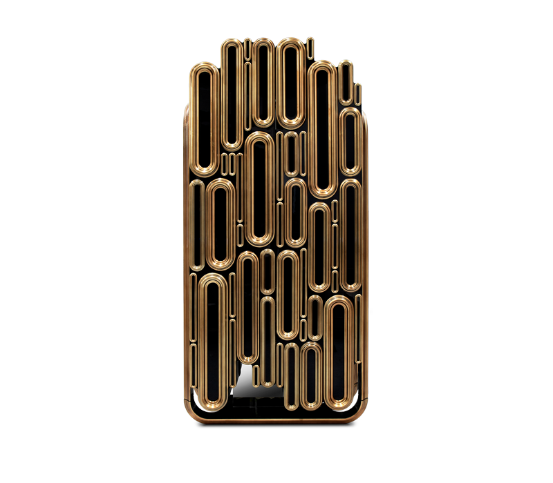 Vintage Inspired- Frame made from wood covered in metal elements and a mirror in the interior. Finishing in black gold.